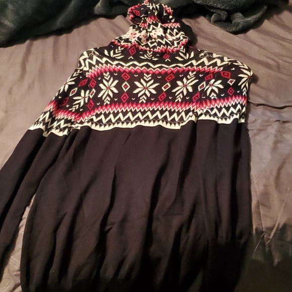 Sweater - Picture 2 of 2